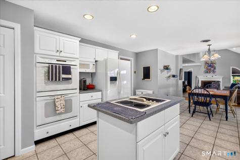 80 Autumn Court Cheshire CT 06410