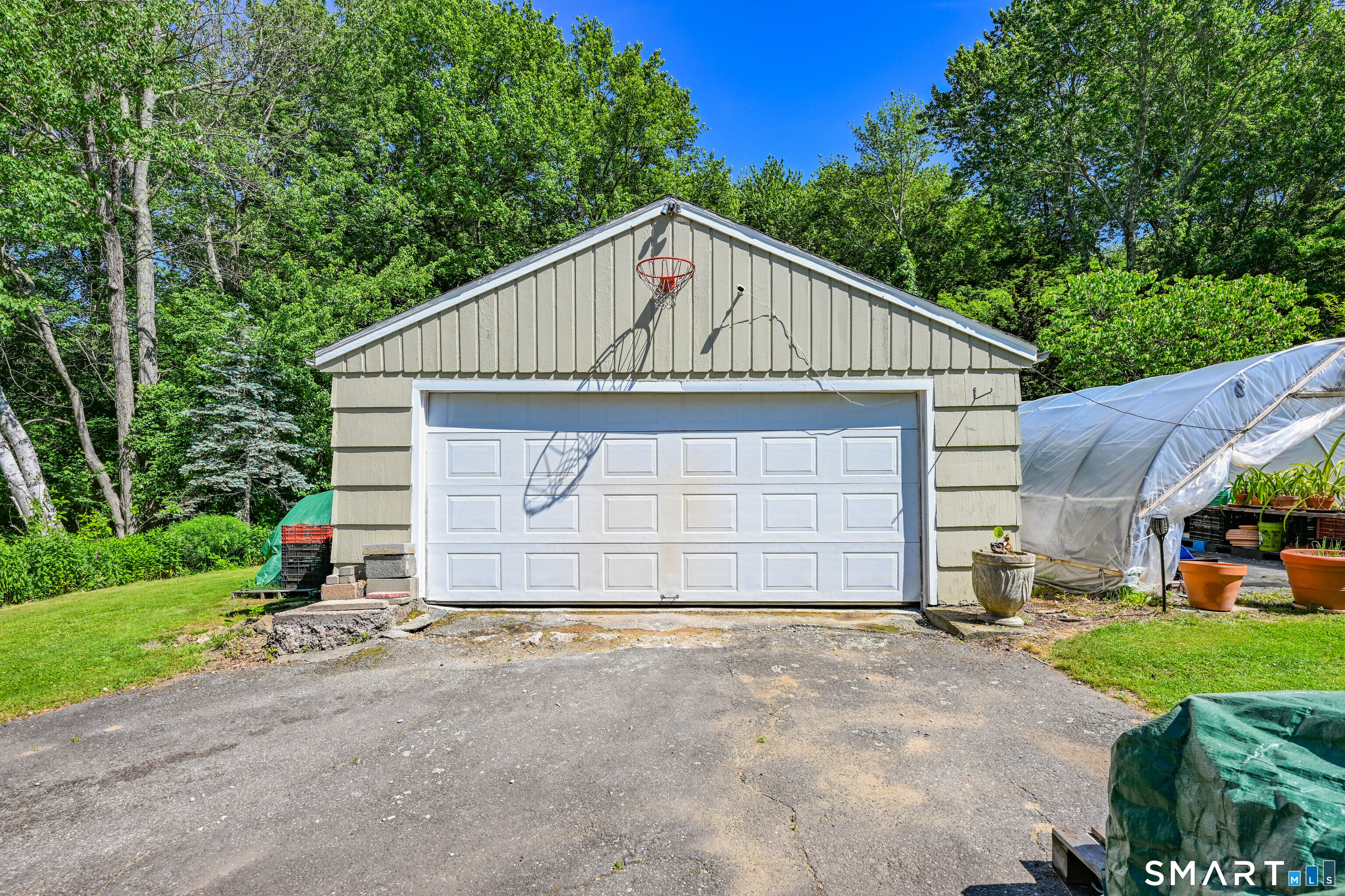 297 Allentown Road Plymouth CT 06786
