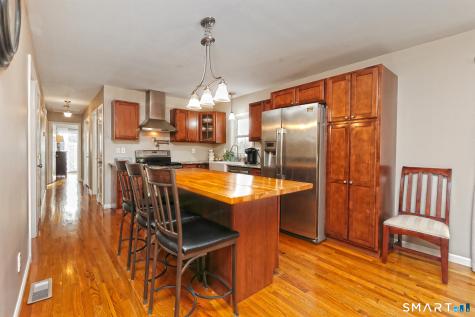 53 Pheasant Road West Haven CT 06516