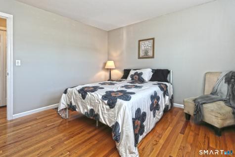 53 Pheasant Road West Haven CT 06516