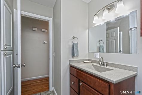 53 Pheasant Road West Haven CT 06516