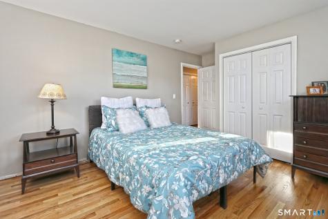 53 Pheasant Road West Haven CT 06516