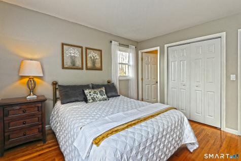 53 Pheasant Road West Haven CT 06516