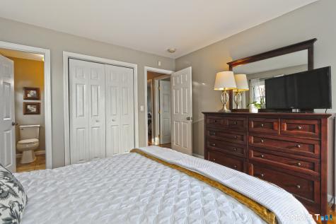 53 Pheasant Road West Haven CT 06516