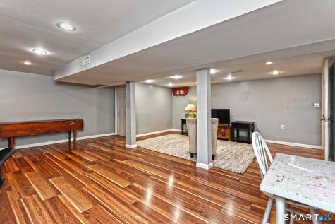 53 Pheasant Road West Haven CT 06516