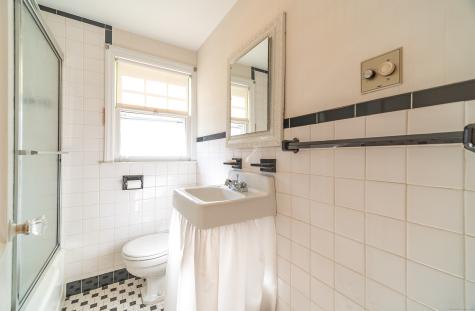 24 Homecrest Drive Berlin CT 06037