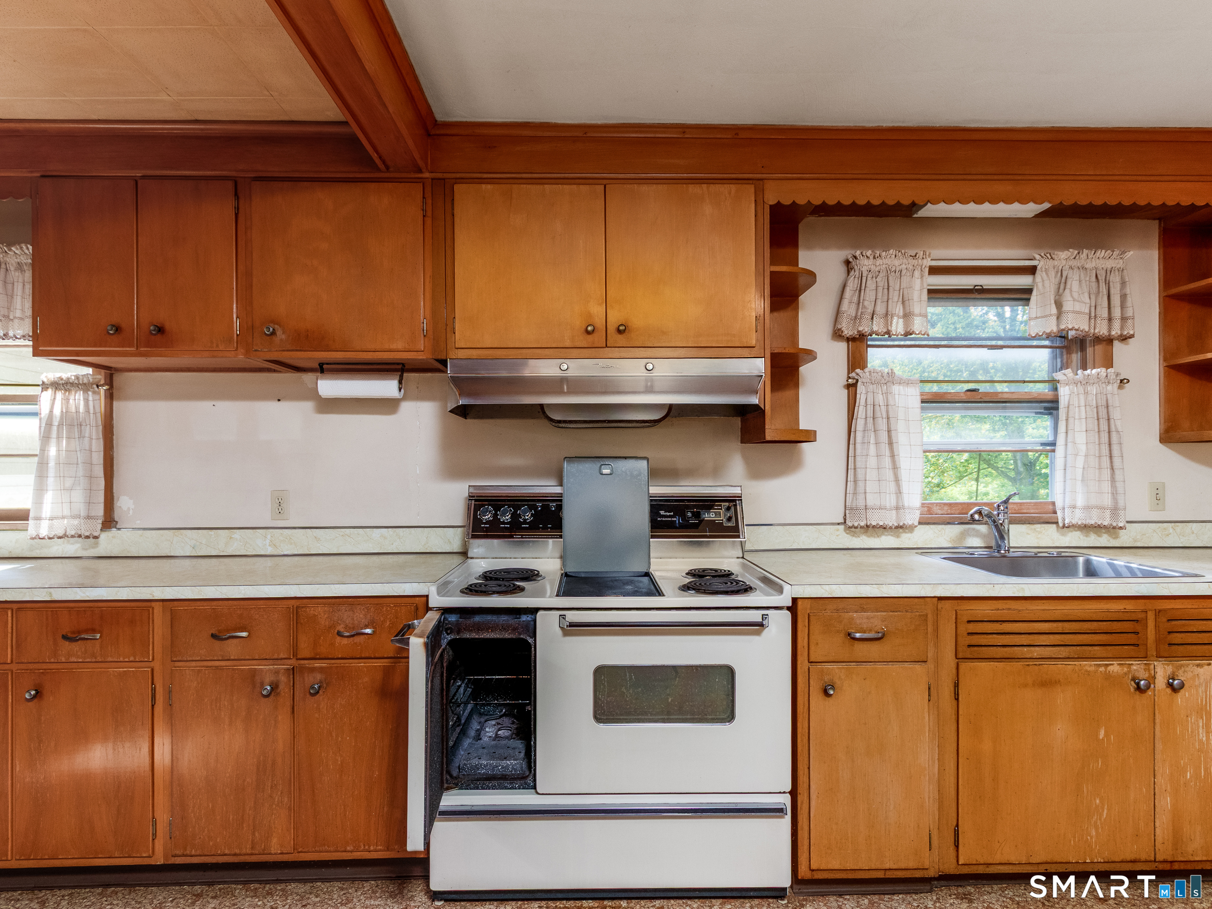 1175 South Curtis Street Wallingford CT 06492