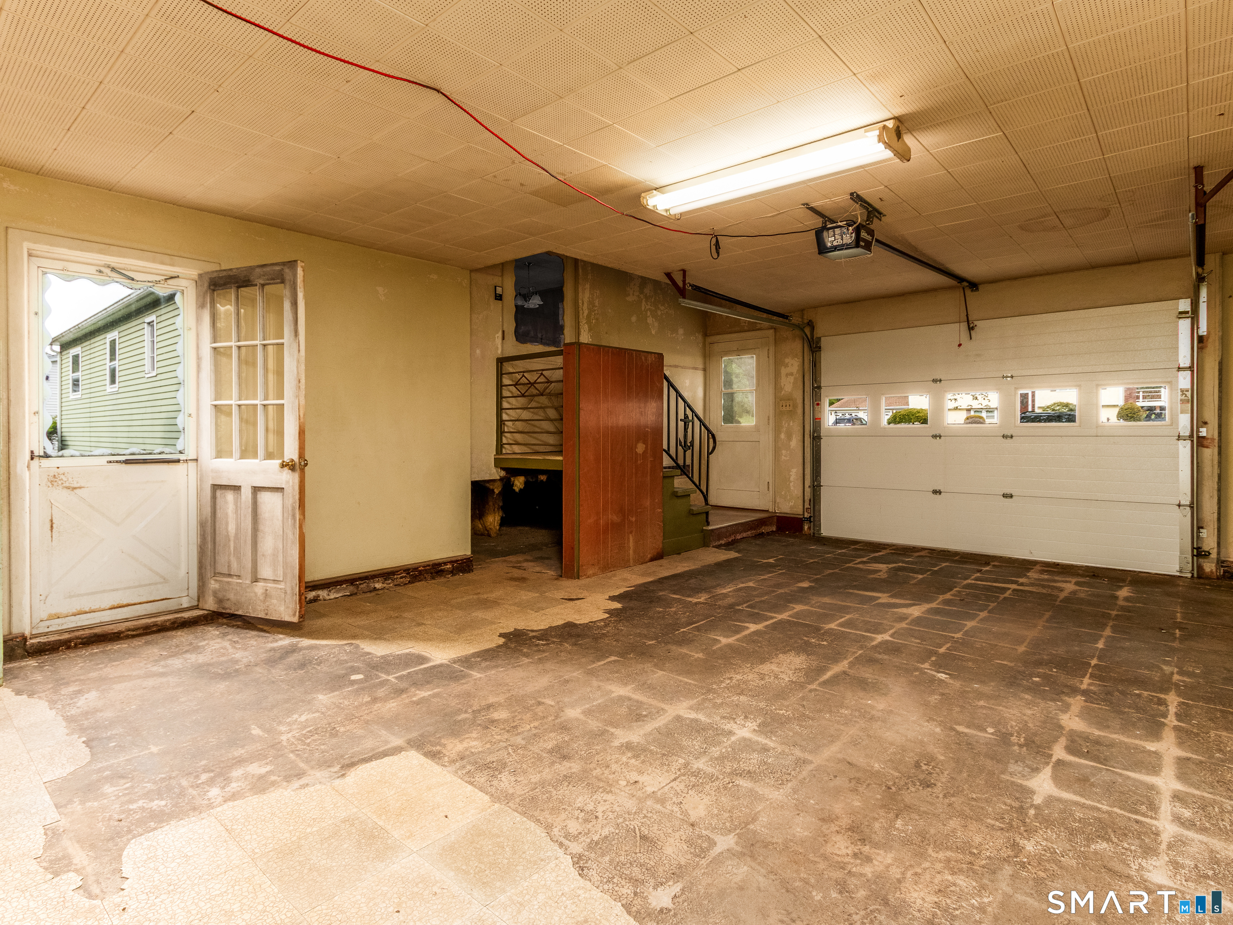 1175 South Curtis Street Wallingford CT 06492