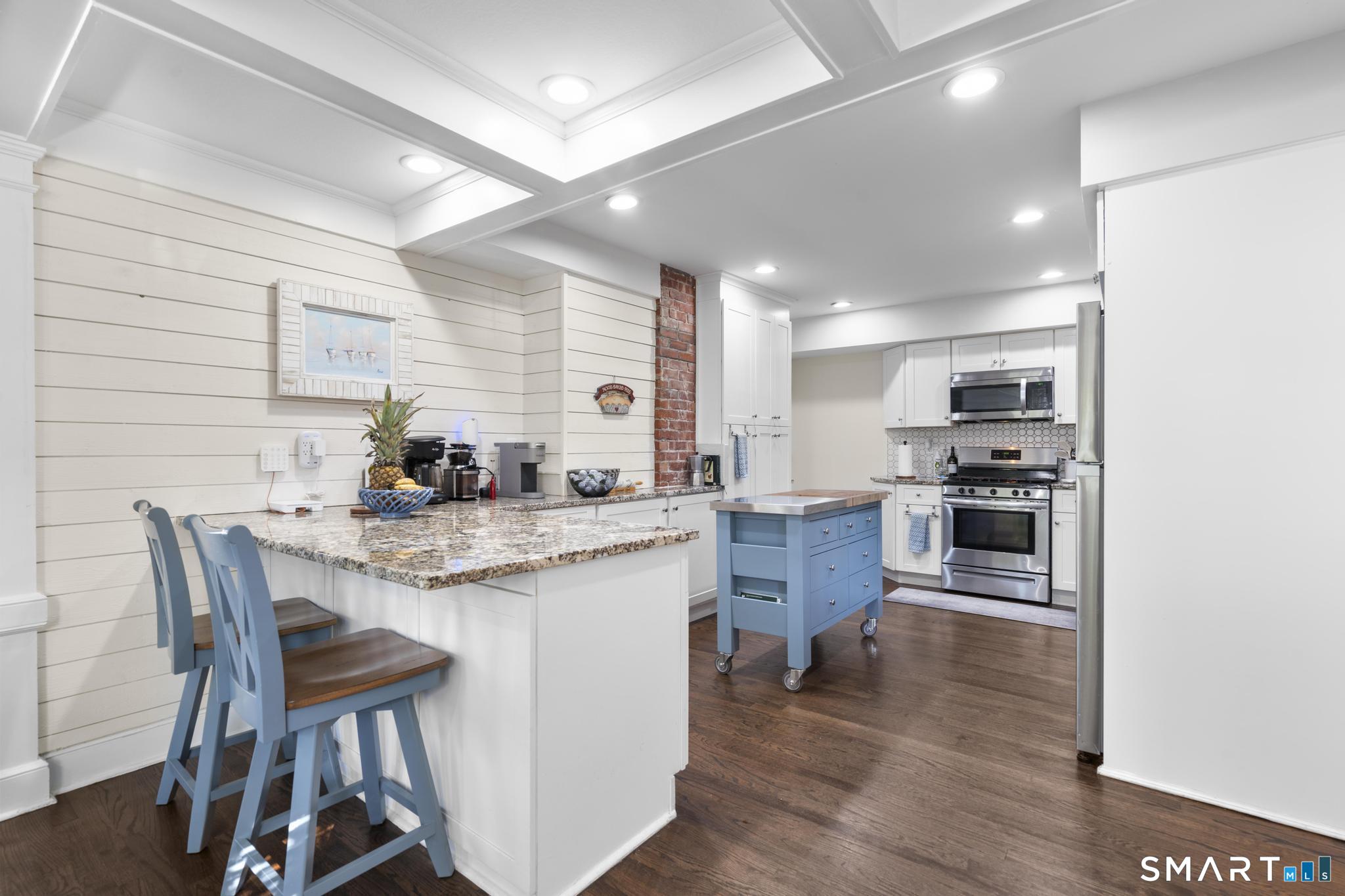 20 Bradley Avenue Branford CT 06405