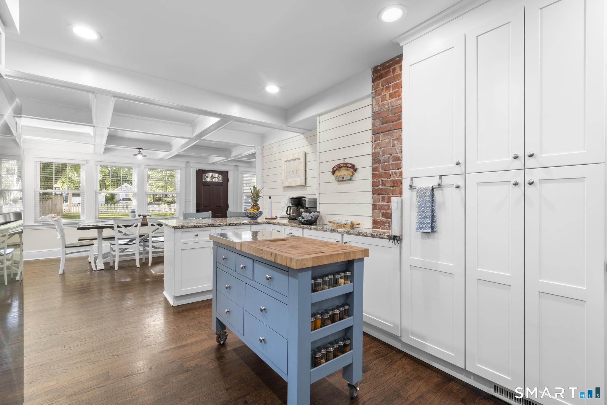20 Bradley Avenue Branford CT 06405