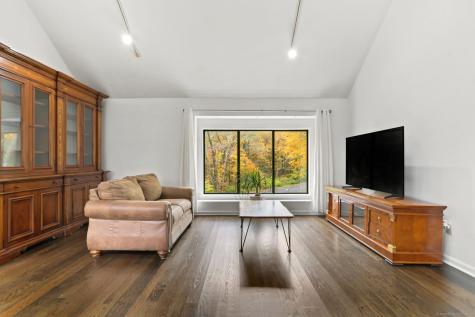 22 Ledgewood Road Redding CT 06896