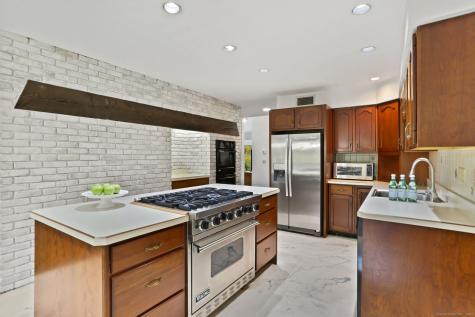 22 Ledgewood Road Redding CT 06896