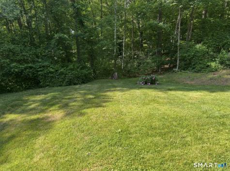 370 Hubbard Road Haddam CT 06441