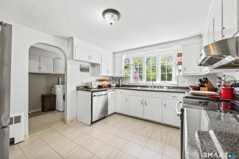 73 Longlane Road West Hartford CT 06117