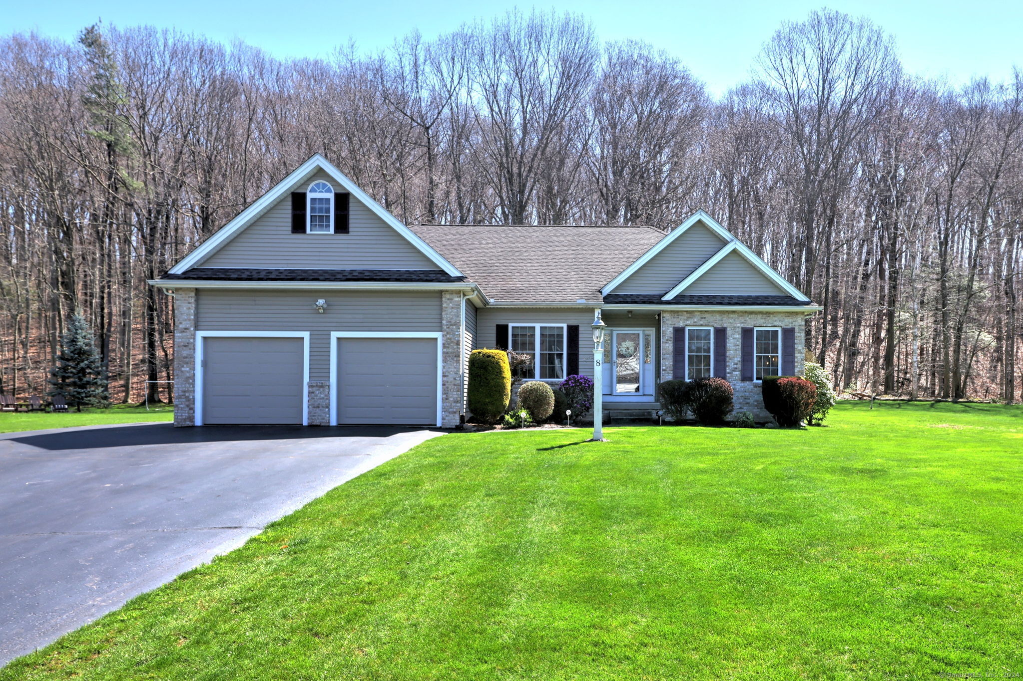 8 Harvest Lane Bloomfield, CT Real Estate Listing InternalID