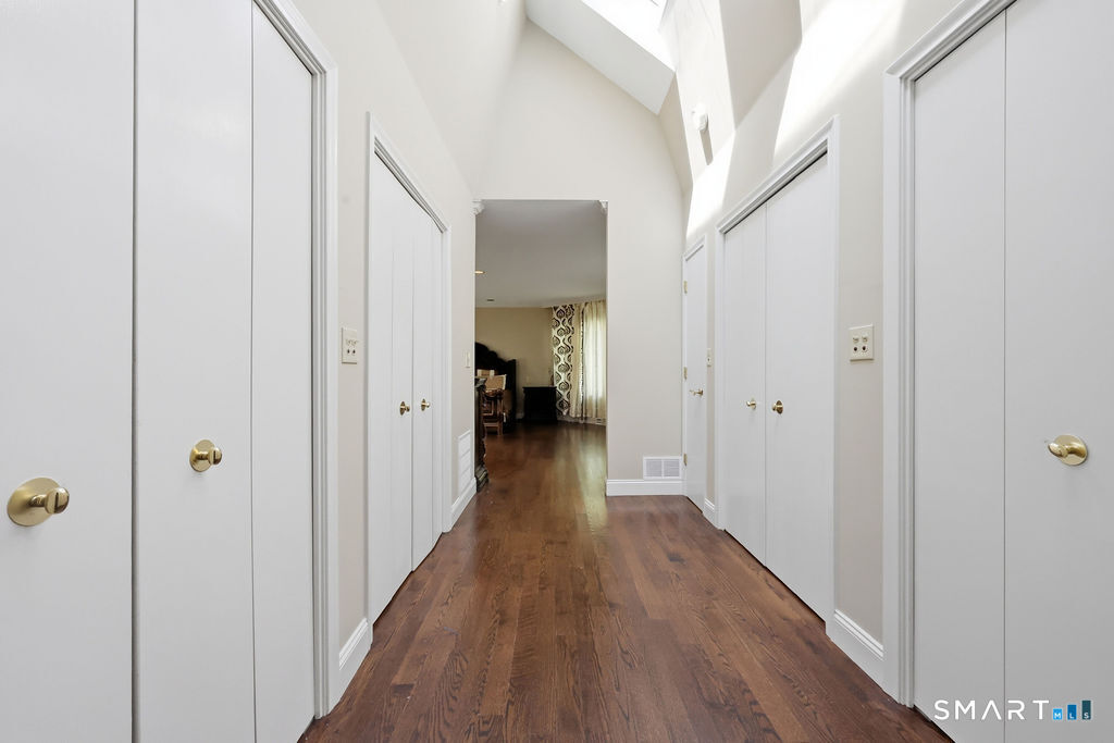 54 Kenmore Road Bloomfield CT 06002