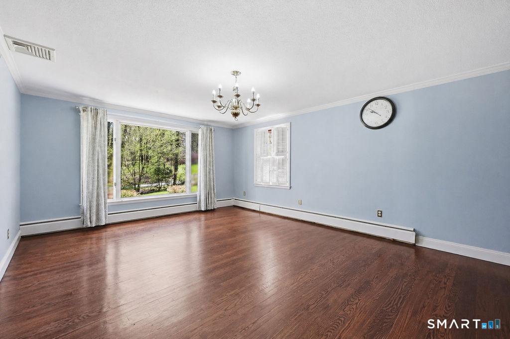 54 Kenmore Road Bloomfield CT 06002