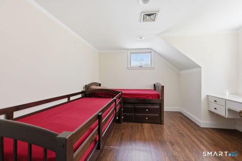 54 Kenmore Road Bloomfield CT 06002