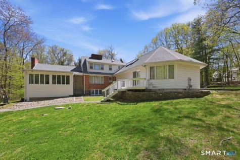 54 Kenmore Road Bloomfield CT 06002