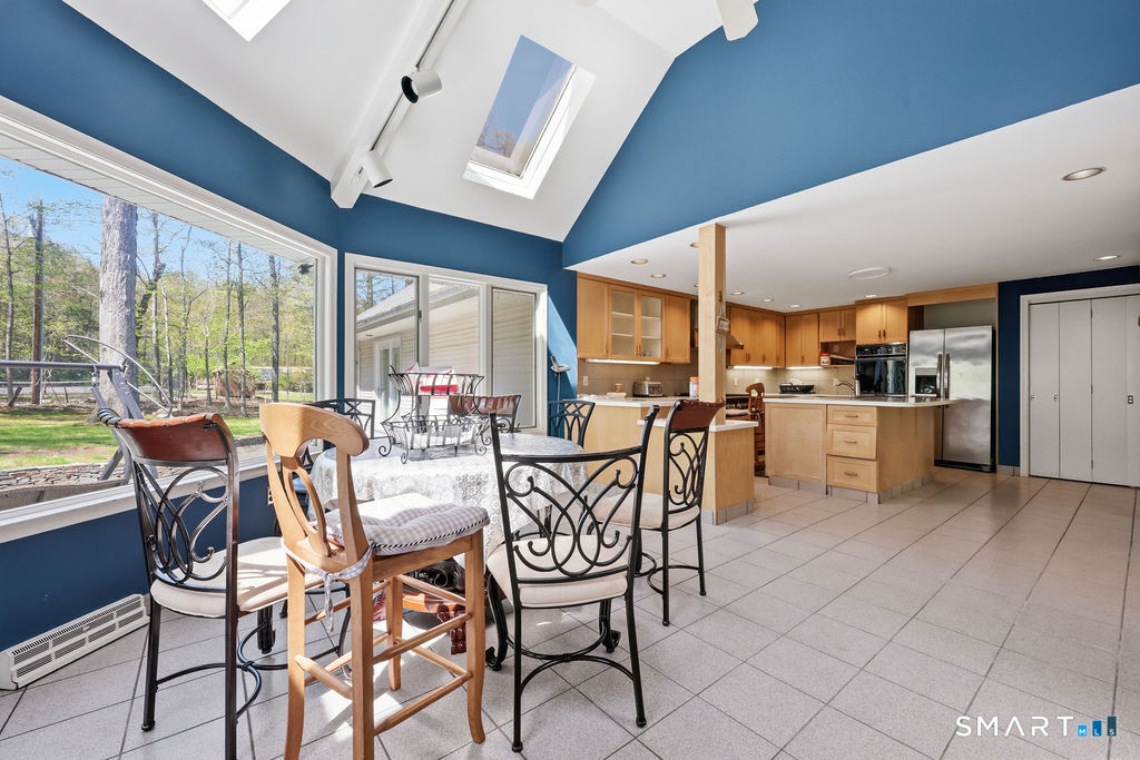 54 Kenmore Road Bloomfield CT 06002