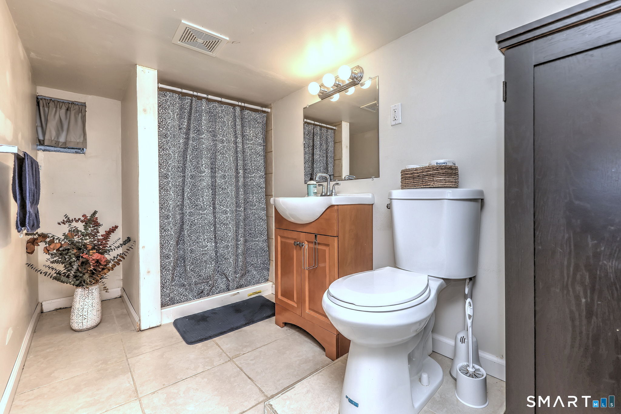 35 Nelson Terrace Bridgeport CT 06610