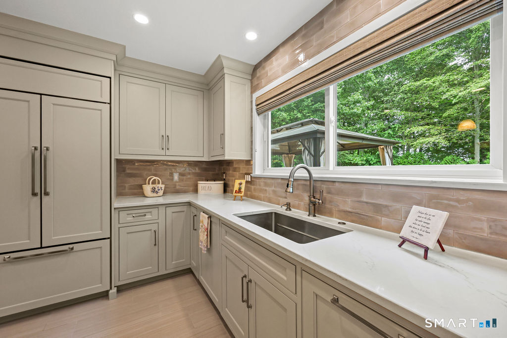 16 Drumlin Road Glastonbury CT 06073