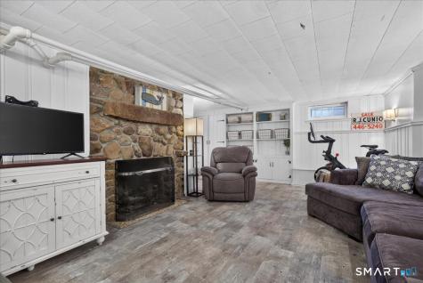 512 Quinnipiac Avenue North Haven CT 06473