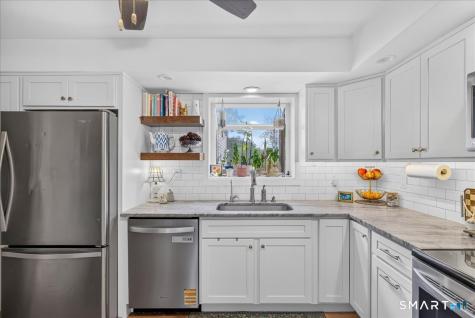512 Quinnipiac Avenue North Haven CT 06473