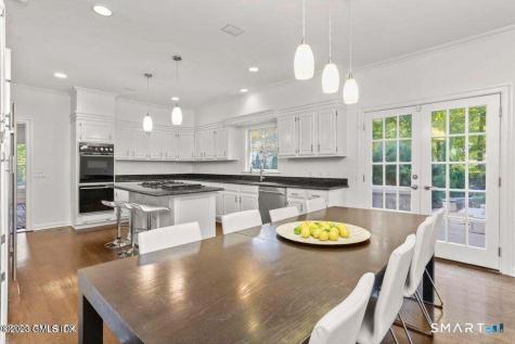 26 Round Hill Road Greenwich CT 06830