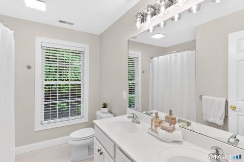 7 Ellsworth Place Avon CT 06001