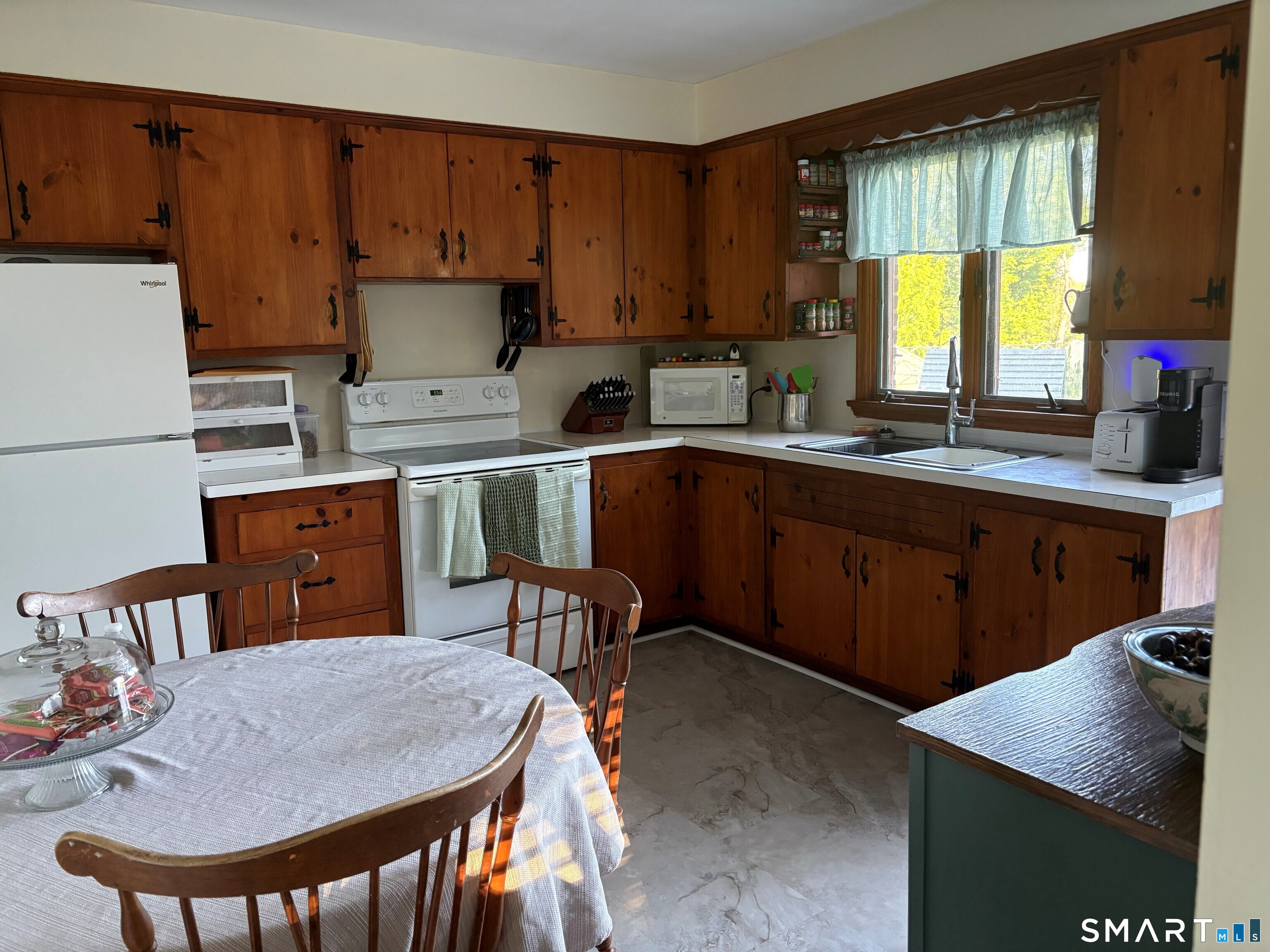 66 Isaiah Smith Lane Morris CT 06763