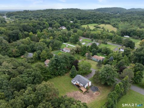 3 Carriage Lane East Granby CT 06026