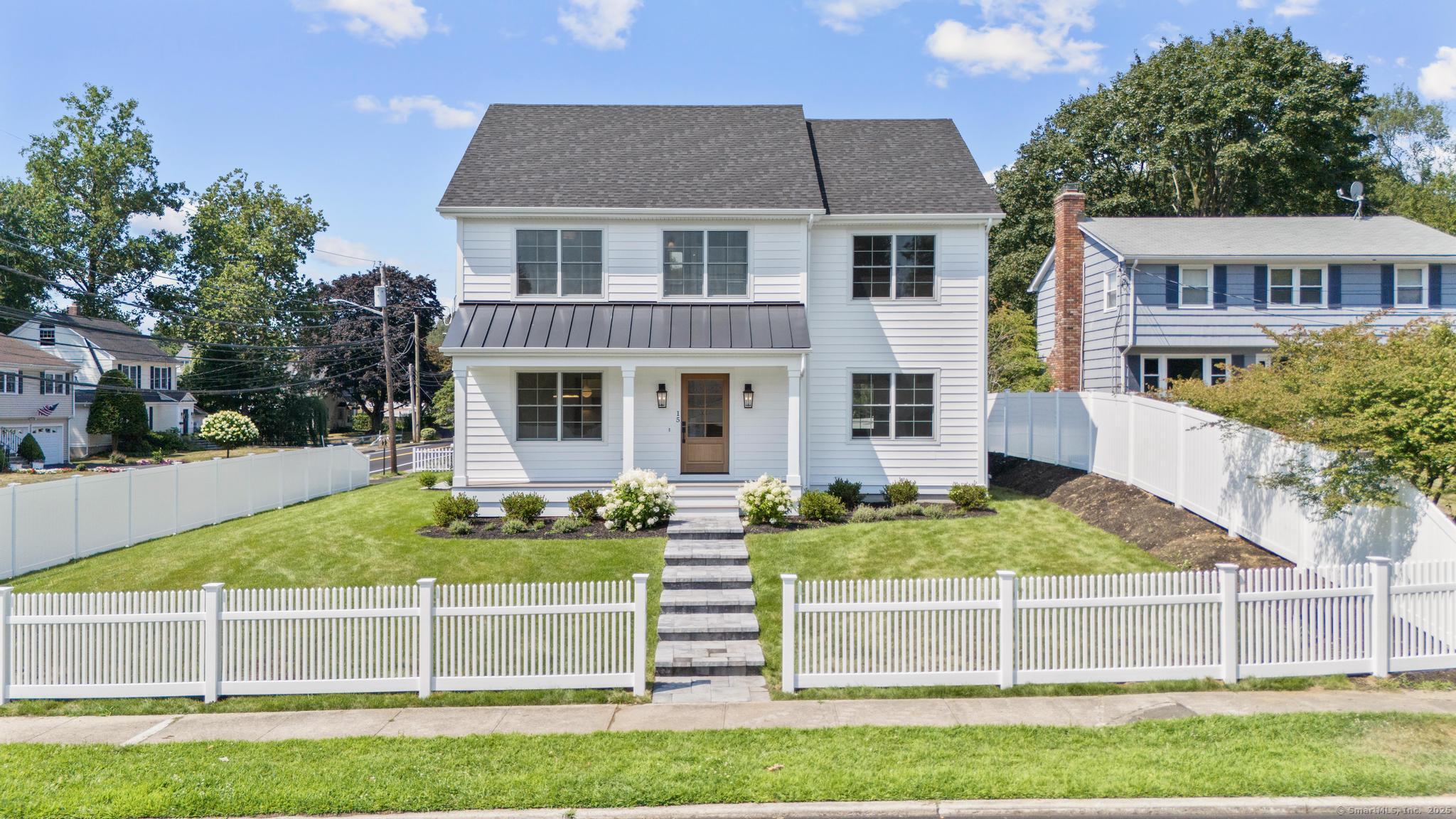 15 Barton Road Fairfield CT 06824