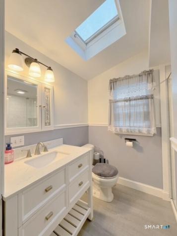37 Peters Lane North Haven CT 06473