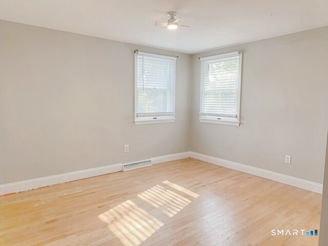 37 Peters Lane North Haven CT 06473