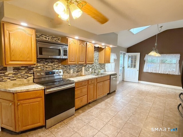 37 Peters Lane North Haven CT 06473
