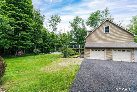 131 Squaw Rock Road Plainfield CT 06354