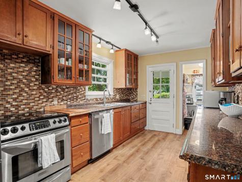 10 Crest Road Danbury CT 06811