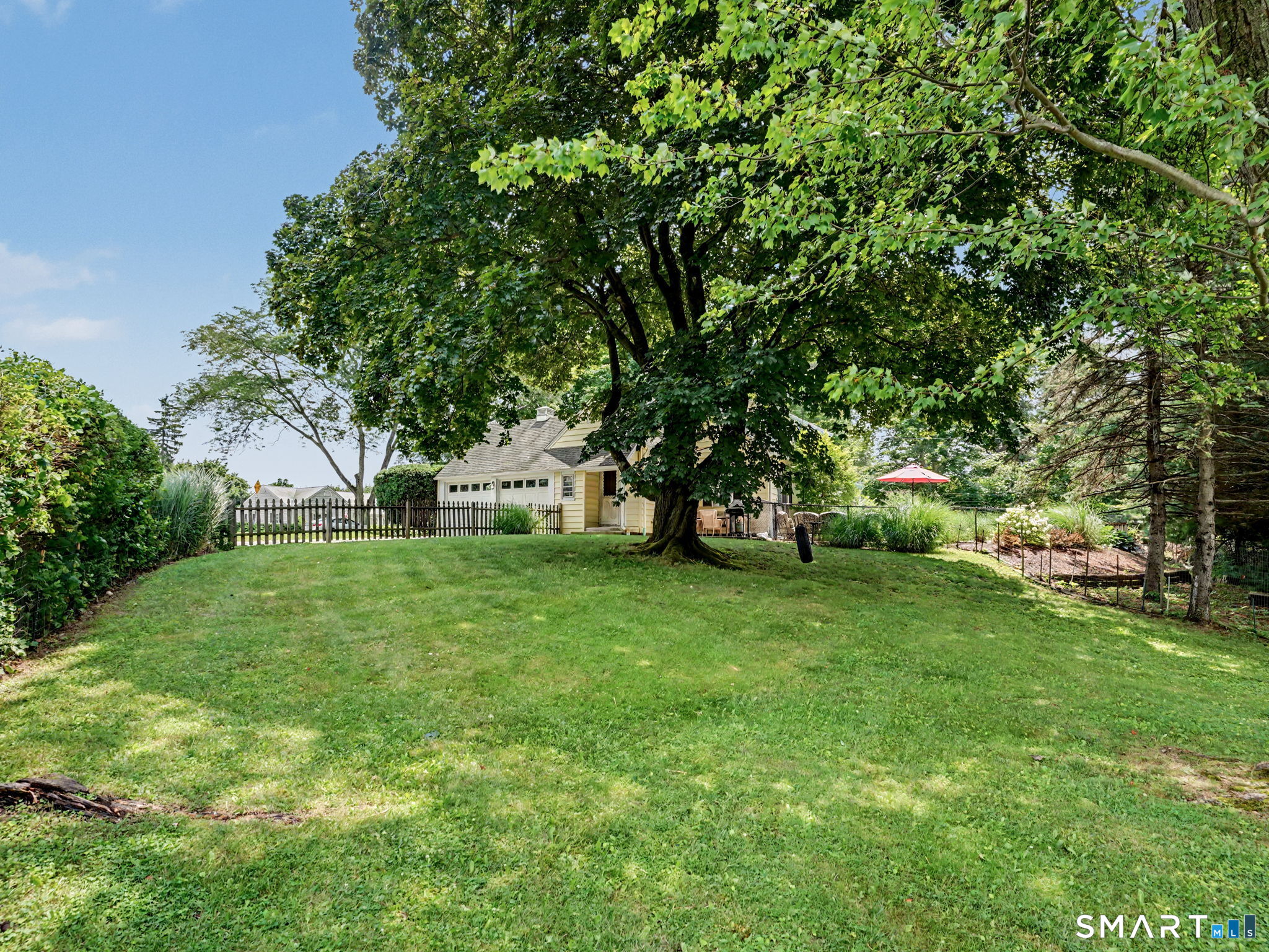 10 Crest Road Danbury CT 06811
