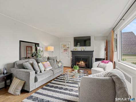 10 Crest Road Danbury CT 06811