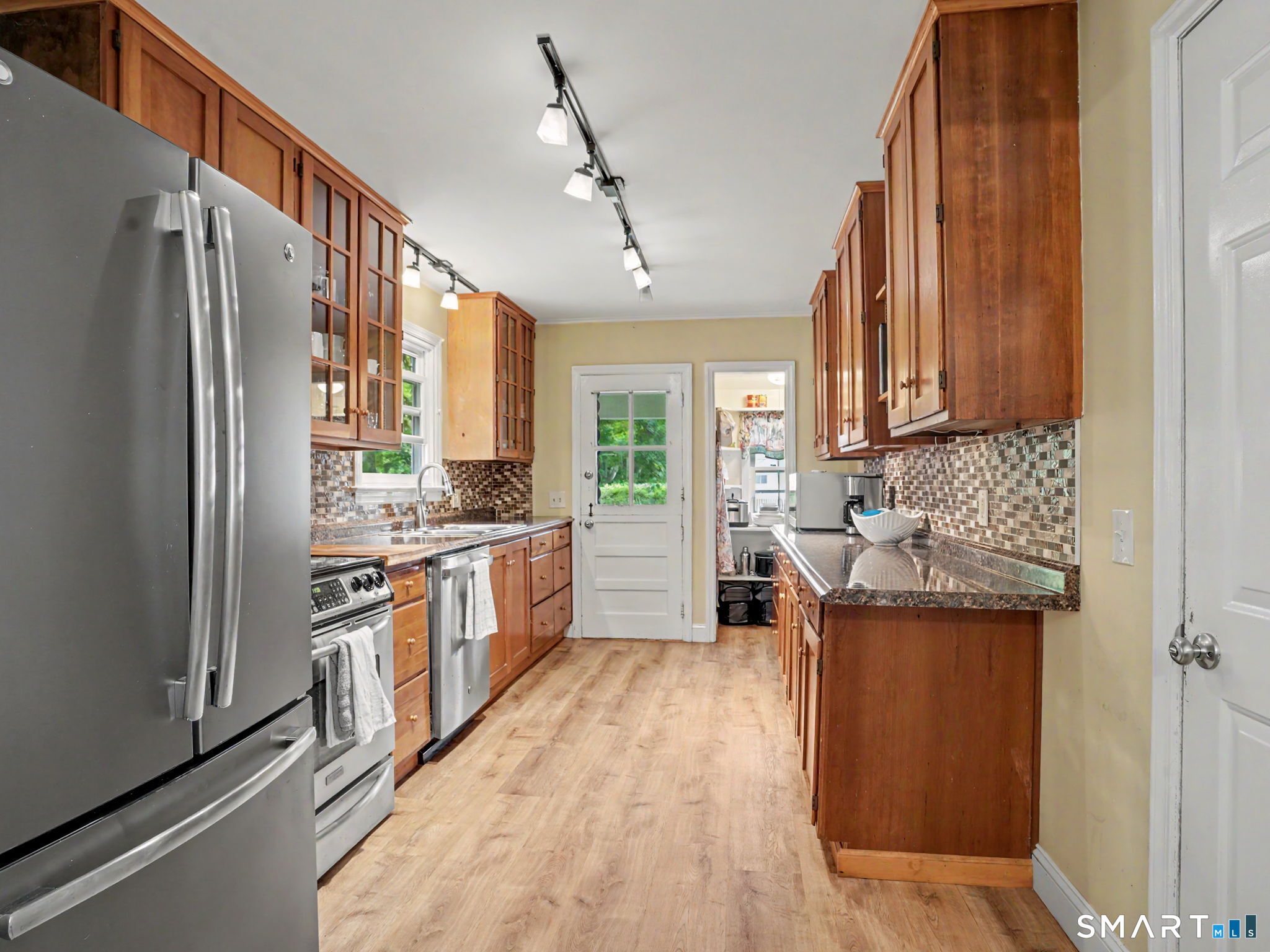 10 Crest Road Danbury CT 06811