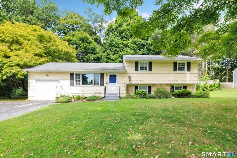 59 Springwood Drive Trumbull CT 06611