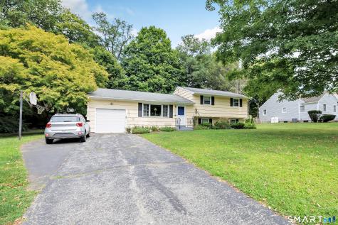 59 Springwood Drive Trumbull CT 06611