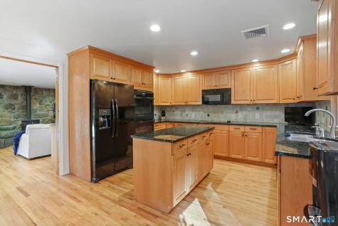 30 Cutlers Farm Road Monroe CT 06468