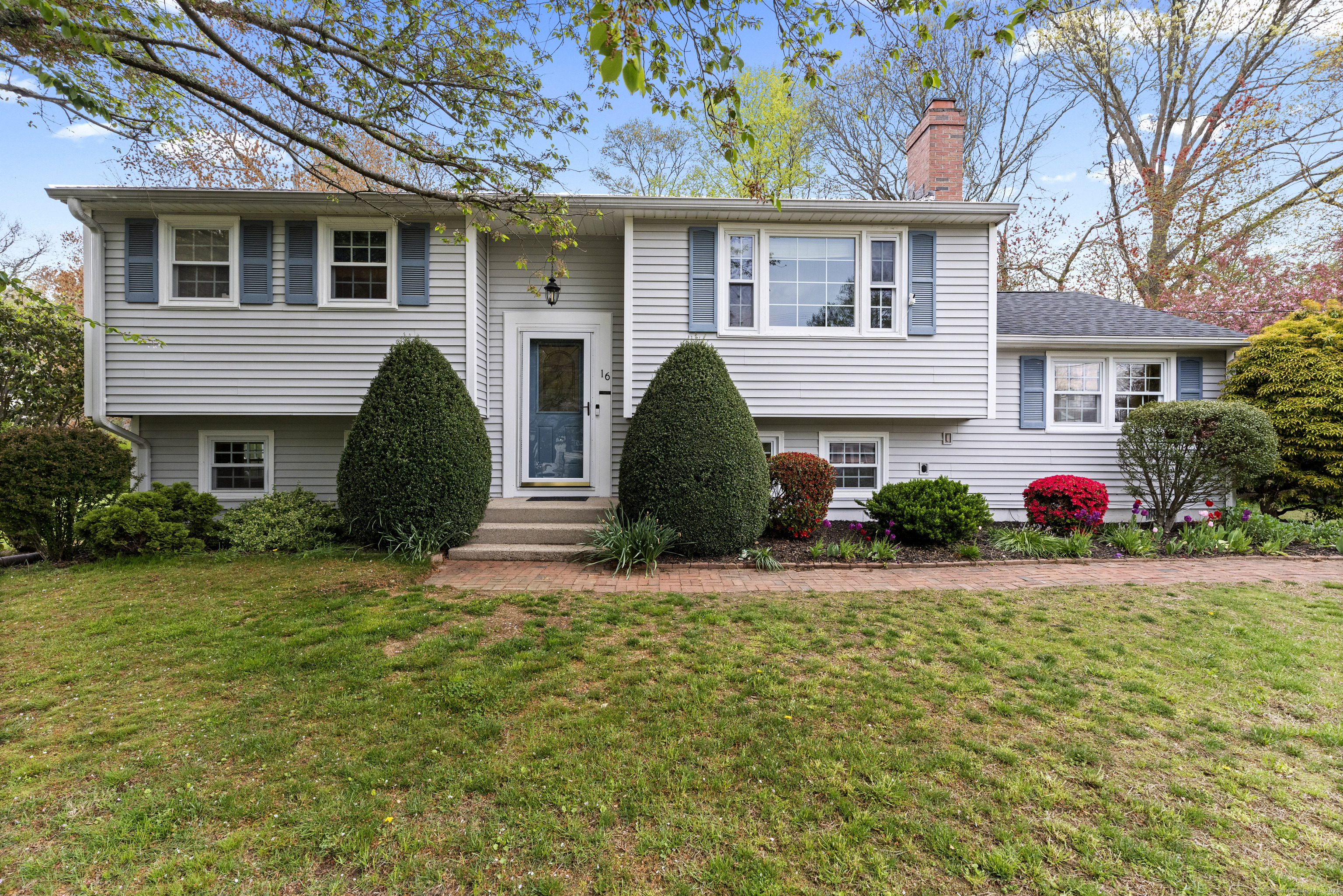 16 Willow Lane Clinton CT 06413