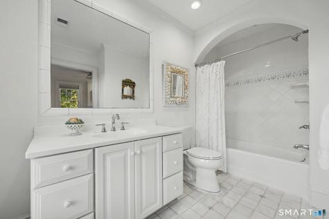 37 Thorne Place Bridgeport CT 06605