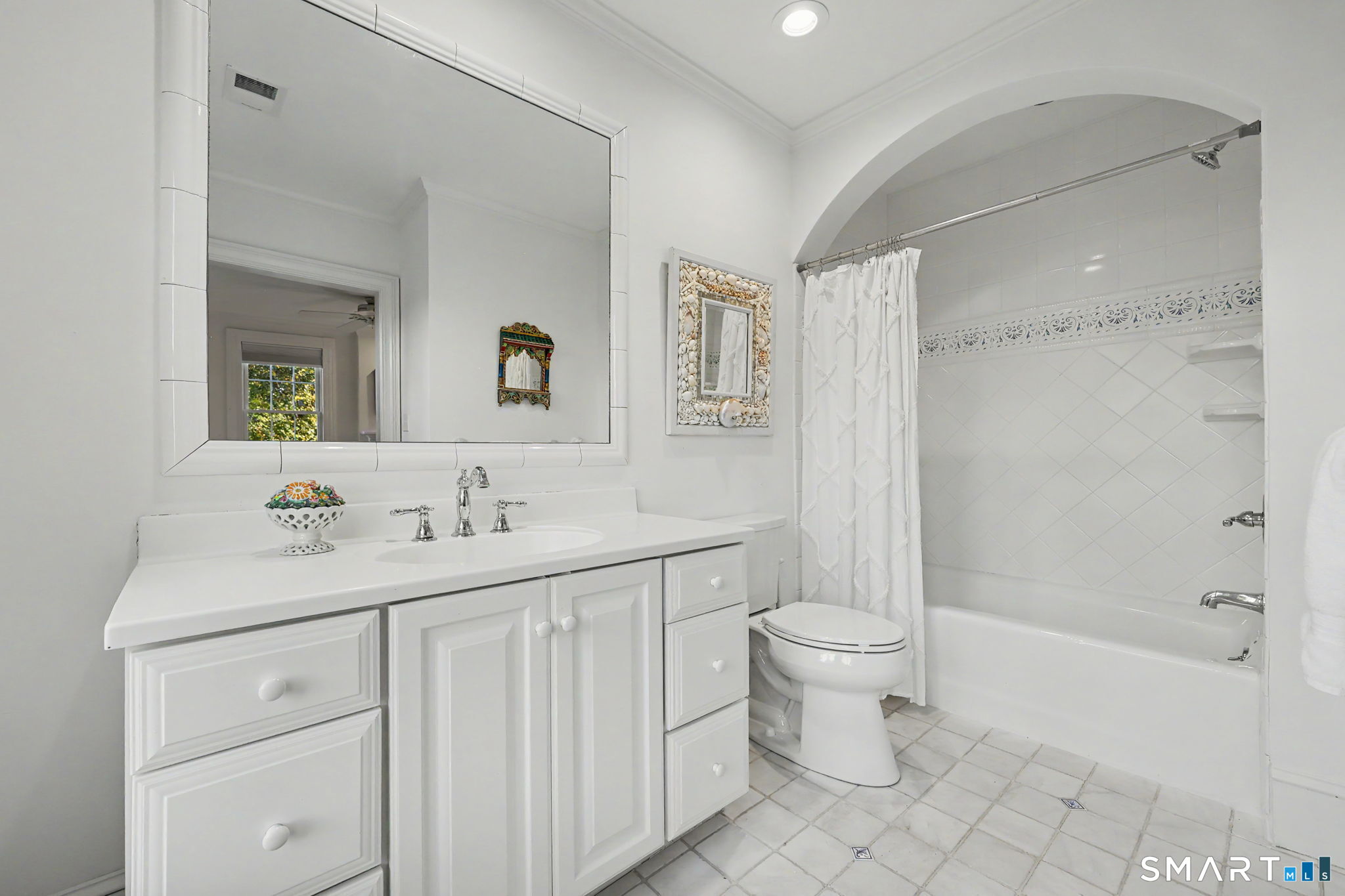37 Thorne Place Bridgeport CT 06605