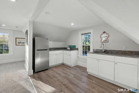 37 Thorne Place Bridgeport CT 06605