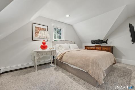 37 Thorne Place Bridgeport CT 06605