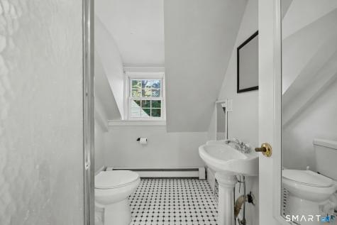 37 Thorne Place Bridgeport CT 06605